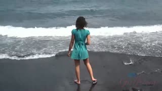 Горячее порно 4K - Shaved Tattooed Teen Holly Hendrix Beach Fuck бесплатно на TREXPORN.NET