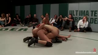 Горячее порно 4K - Insane 5-Girl Squirting & Fisting Party – Dragon Lily, Ariel X & Lyla Storm Dominate бесплатно на TREXPORN.NET