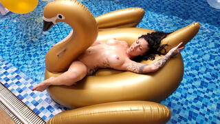 Горячее порно 4K - Outdoor Looner Party – Isom & Jay POV Nipple Play бесплатно на TREXPORN.NET