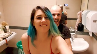 Горячее порно 4K - Vanilla Long Hair Nen & Sukii Take a Quickie Outside бесплатно на TREXPORN.NET