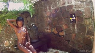 Бесплатное 4K порно с Ebony Brunette Valerie Shaves & Showers Outdoor только на TREXPORN.NET