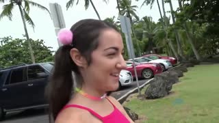 Горячее порно 4K - Hot brunette Lily Adams gives car blowjob by the beach бесплатно на TREXPORN.NET