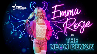 Горячее порно 4K - Tiny Temptress Emma Rosie Gets Naughty бесплатно на TREXPORN.NET