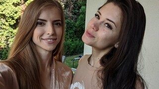 Бесплатное 4K порно с Lesbian Kiss: Emelie Crystal and LittleCaprice Get Intimate только на TREXPORN.NET