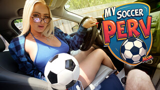 Бесплатное 4K порно с Blonde MILF Handles the Situation только на TREXPORN.NET