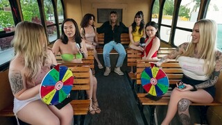 Бесплатное 4K порно с Public Pickup Sex: Brunette & Blonde Babes Cassidy Luxe & Kira Perez только на TREXPORN.NET