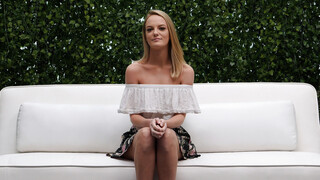 Горячее порно 4K - Cowgirl Emma Gives a Blowjob бесплатно на TREXPORN.NET