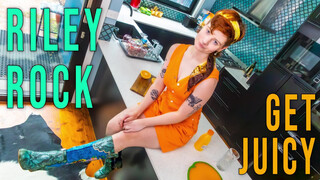 Бесплатное 4K порно с Juicy Solo: Riley Rock только на TREXPORN.NET