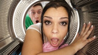 Бесплатное 4K порно с Getting Stuck in Wild Sex Scenes только на TREXPORN.NET