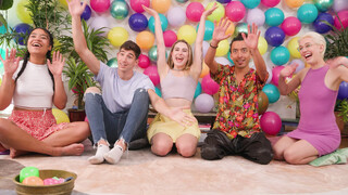 Горячее порно 4K - Brunette Blowout with Brady & Friends бесплатно на TREXPORN.NET