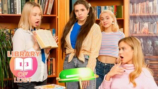 Бесплатное 4K порно с Natural Beauties in Library - Part 1 только на TREXPORN.NET