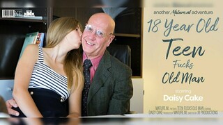 Горячее порно 4K - Blonde Daisy Gives Old Man a Blowjob бесплатно на TREXPORN.NET