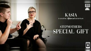 Горячее порно 4K - Blonde Cougar Kasia's Gift to Her Strapping Stepson бесплатно на TREXPORN.NET