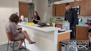 Горячее порно 4K - Day 5 at Hot Guys' House бесплатно на TREXPORN.NET