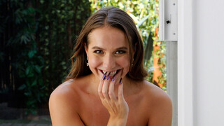 Бесплатное 4K порно с Auditioning Violet только на TREXPORN.NET