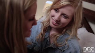 Горячее порно 4K - Horny Lesbians Satine Spark Face Sitting & Pussy Desires бесплатно на TREXPORN.NET