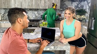 Бесплатное 4K порно с Big Naturals Kitchen Seduction только на TREXPORN.NET