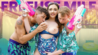 Горячее порно 4K - Home Sweet Home with Kai, Cassie, and Jimmy бесплатно на TREXPORN.NET