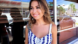 Бесплатное 4K порно с Melissa Moore Gets Slammed by a Stranger только на TREXPORN.NET