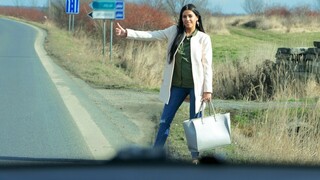 Горячее порно 4K - Horny Stranded Girl Rides Hard бесплатно на TREXPORN.NET