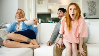 Горячее порно 4K - College Girl Sucks and Swallows бесплатно на TREXPORN.NET