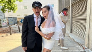 Горячее порно 4K - Cheating Bride Gets Fucked by Chauffeur бесплатно на TREXPORN.NET