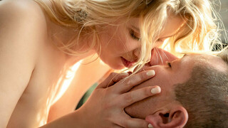 Бесплатное 4K порно с Nick Ross Fucks Beautiful Hairy Pussy только на TREXPORN.NET